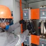 michelon-energia-executando-o-servico-de-manutencao-de-subestacao-na-empresa-web-nordeste-14-300x225